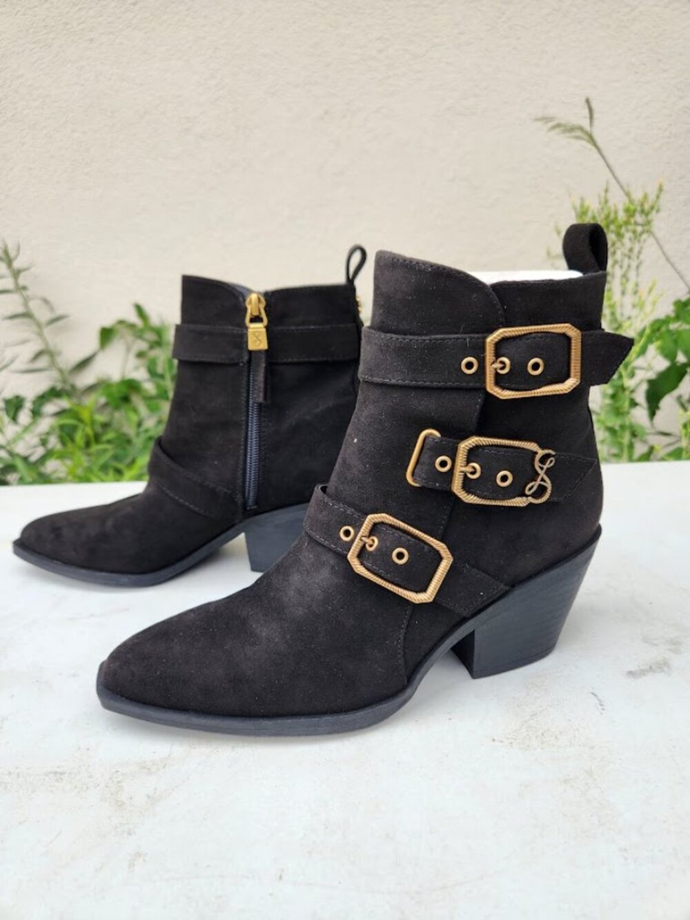 New Sam and Libby Womens Size 7 Ankle Boots Shoes Finnley Western Buckle Booties